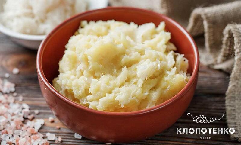 Картопляне пюре з квашеною капустою