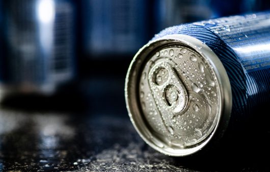 Що потрібно знати про енергетичні напої, якщо ви вживаєте їх регулярно