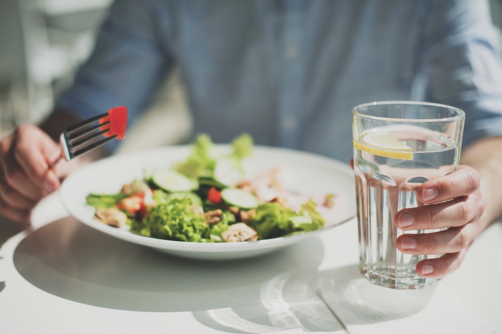 навіщо пити воду перед їжею