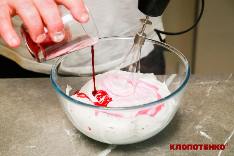 змішування барвника та білкової маси