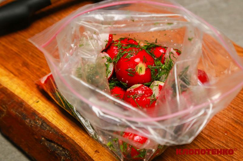 маринована бита редиска