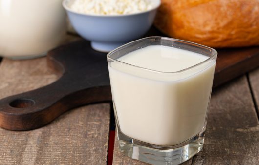 Молочний жир без міфів: науковий погляд на незбиране молоко і його вплив на здоров’я