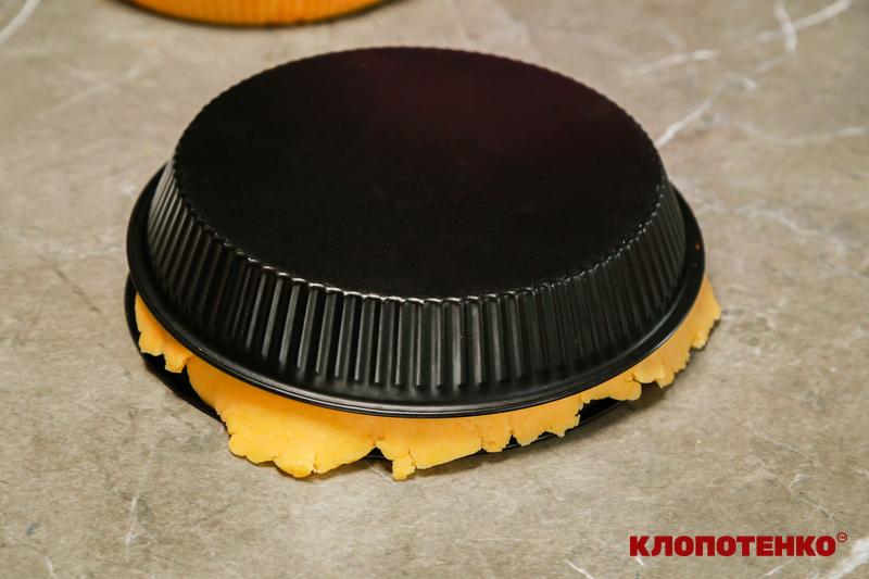 Випікання основи догори дном 