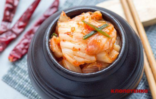 Не лише пробіотики: як кімчі потенційно захищає кишківник від мікропластику