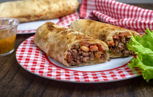 Лаваш з фаршем в духовці