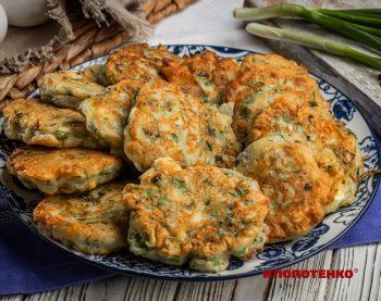 оладки з зеленою цибулею