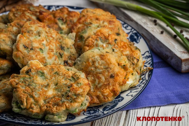 оладки з зеленою цибулею