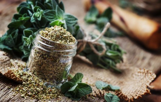 Продукти для зниження тиску, які реально працюють: що вчені радять додати в раціон вже сьогодні