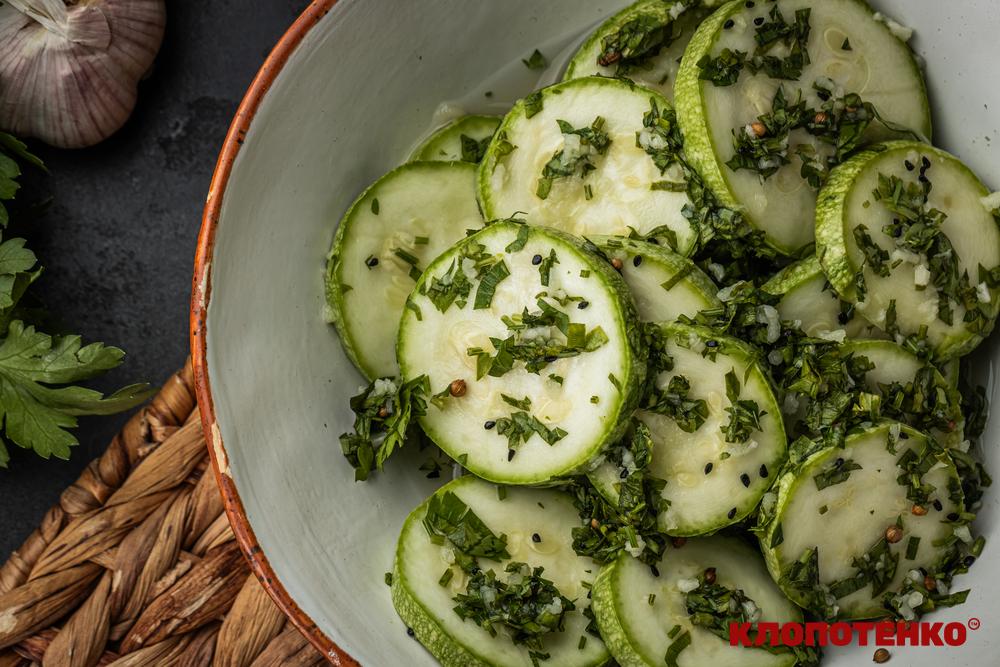 Малосольні кабачки рецепт