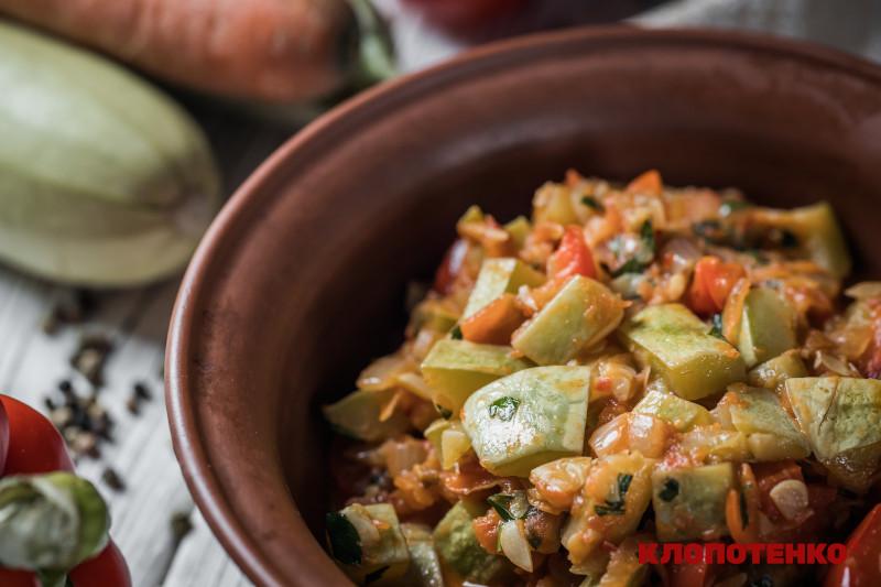 Кабачкова ікра шматочками