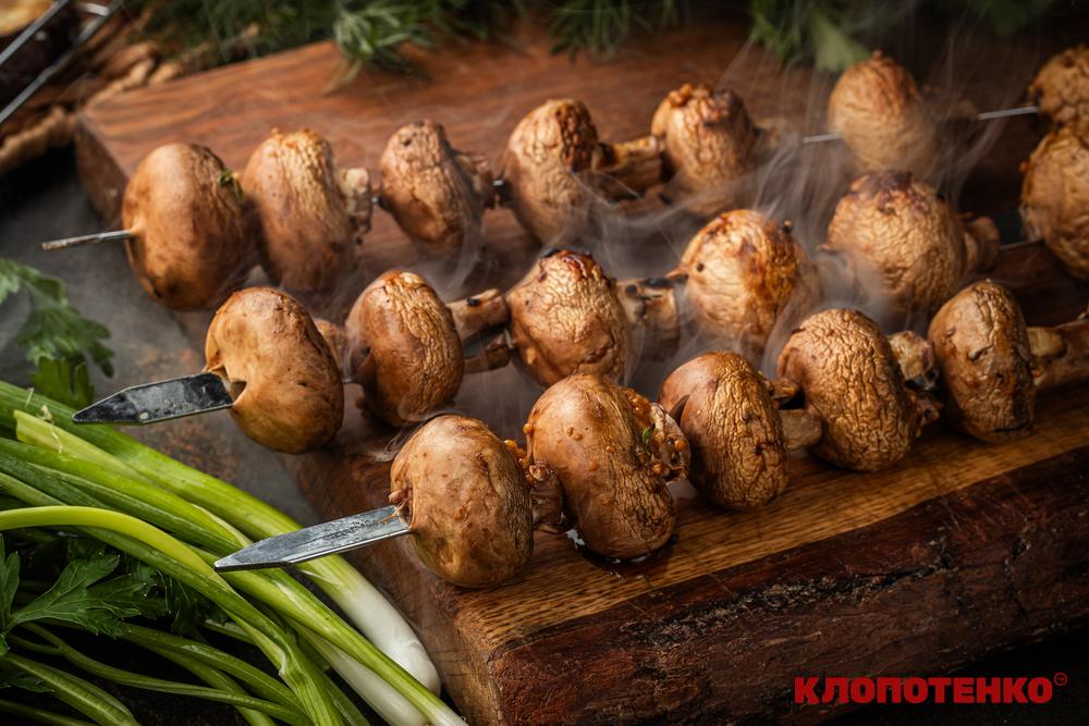 шампіньйони на мангалі