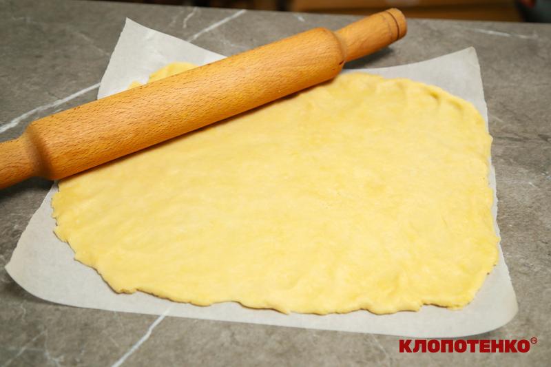 розкачування тіста