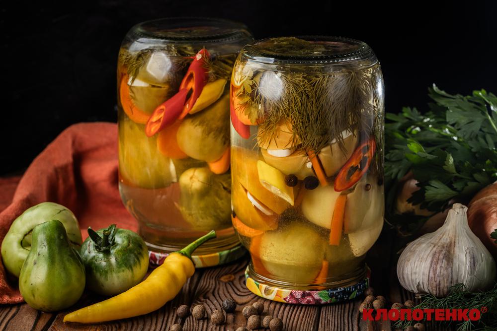 мариновані зелені помідори