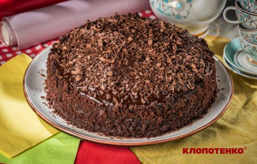 шоколадний торт на день народження