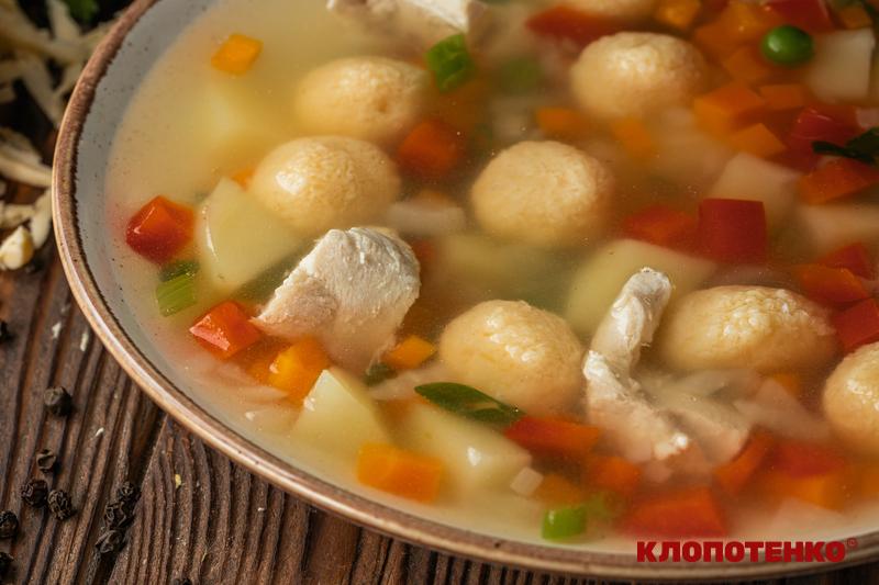 суп з сирними кульками